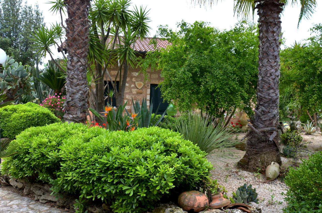 Masseria Pisciani Torchiarolo Exterior photo